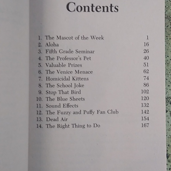 Radio Fifth Grade Gordon Korman Children's Chapter Book Junior Fiction - Picture 7 of 8